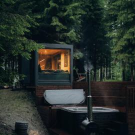 Sidrabgrava - Luxury cabin in woods，位于林巴日的酒店