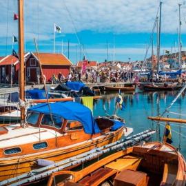 Lägenhet i Skärhamn nära hav och natur!，位于谢尔港的酒店