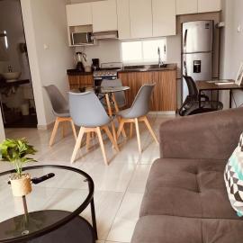 Departamento cerca de la playa，位于Cedro的酒店