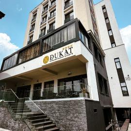 Hotel DUKAT,位于古拉哈莫卢洛伊的酒店