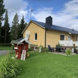 Fjällnära Villa i Vidsel，位于Vidsel的酒店