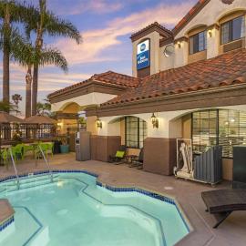 Best Western Redondo Beach Galleria Hotel - Beach City LA,位于雷东多海滩的酒店