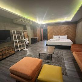 Casa Alegria Bed and Breakfast Antipolo，位于安蒂波洛的酒店