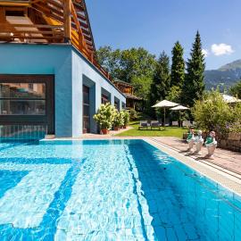 Geniesserhotel Montafoner Hof，位于查贡斯的酒店