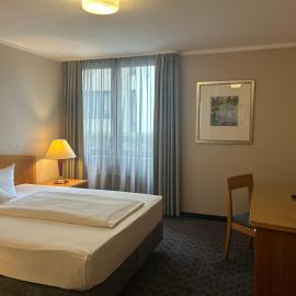 Hotel Das Kleine Ritz，位于费尔巴赫的酒店