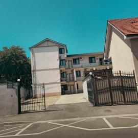 Pension Recidency，位于奥拉迪亚的酒店