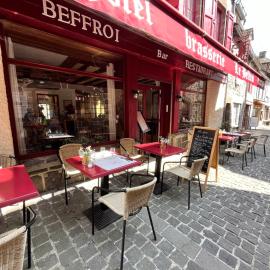 Hôtel Restaurant Le Beffroi,位于萨莱的酒店
