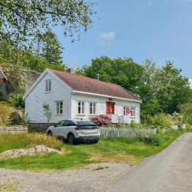 4 Bedroom Pet Friendly Home In Farsund