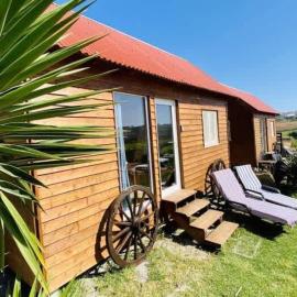 Da Silva Surfcamp, Tiny House Luna，位于劳林哈的酒店