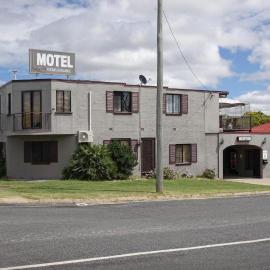 Warwick Vines Motel，位于华威的酒店