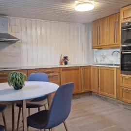Ved sjøen i syd，位于Svenevik的酒店