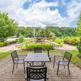 Bellissimo Hotel, Trademark by Wyndham Near Foxwoods Casino，位于北斯托宁顿的酒店