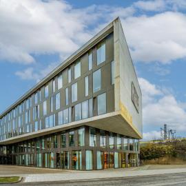 Jugendherberge Stuttgart Neckarpark，位于斯图加特的酒店