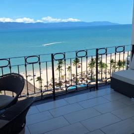 Puerto Vallarta Condo Frente al mar，位于巴亚尔塔港的酒店