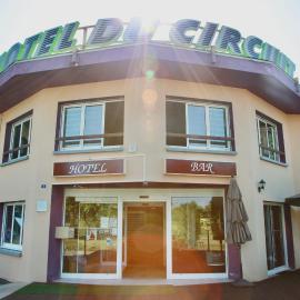 Cit'Hotel Du Circuit,位于马尼库尔的酒店