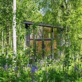 Minimalist Cabin With Forest Views In Arvika，位于阿尔维卡的酒店