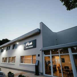 Hotel Park，位于Valpovo的酒店