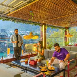 The Hosteller Rishikesh, Ganges，位于瑞诗凯诗的酒店