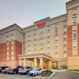 Drury Inn & Suites Dayton North，位于代顿的酒店
