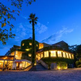 Resort Hotel Moana Coast，位于鸣门市的酒店