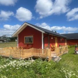 Idyllisk stuga- Isaberg, fri elbilsladdning，位于伊斯拉韦德的酒店