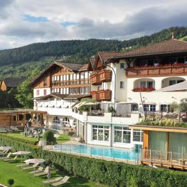 Hotel Schönblick,位于罗登戈的酒店