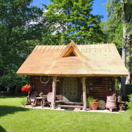 Veski Aida Holiday Home，位于Käina的酒店