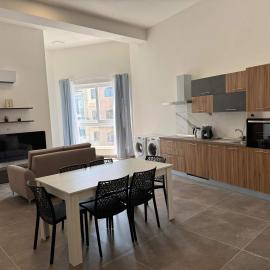 New Modern and Spacious 2B - by HostMT，位于Taʼ Penza的酒店
