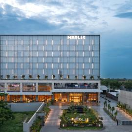 Merlis Hotel Coimbatore，位于哥印拜陀的酒店
