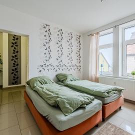 NEU Aparthotel in Gotha - Garten - Free WiFi & Parking - APARTS，位于哥达的酒店