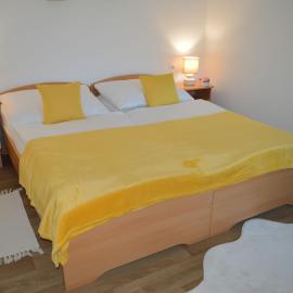 Veranda Apartman，位于基什孔豪洛什的酒店