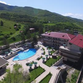 Aghveran Ararat Resort Hotel，位于Arzakan的酒店