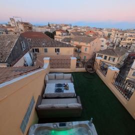 Ionian Pearl Apartments And Suites，位于科孚镇的酒店