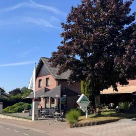 Hotel Schilberg，位于斯莱纳肯的酒店