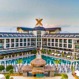 The X Belek，位于贝莱克的酒店