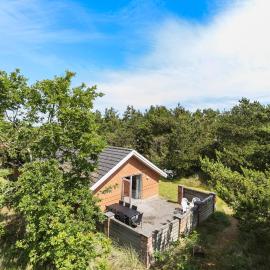 Holiday Home Hagevej Ulfborg X，位于乌尔夫堡的酒店