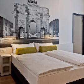 Super 8 by Wyndham Munich City North，位于慕尼黑的酒店