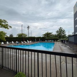 Clarion Pointe Near Erie Casino，位于伊利的酒店