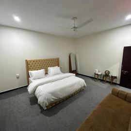 Hotel Comfort Hill，位于阿伯塔巴德的酒店