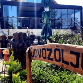 Airport Budapest Sarokhaz Panzio，位于韦切什的酒店