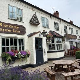 The Crown Inn Roecliffe，位于Roecliffe的酒店