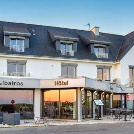 Logis Hôtel l'Albatros，位于当冈的酒店