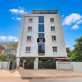 Townhouse Kakinada Town Junction，位于卡基纳达的酒店