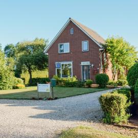 Luxe vakantie woning Warnstee，位于Wichmond的酒店