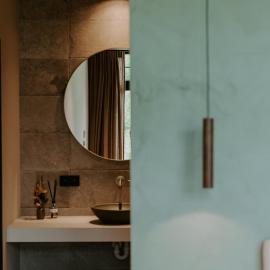 Hangar C gastensuites，位于Heers的酒店