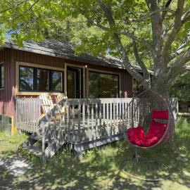 3-Bedroom Cottage #1 - Sand Bay