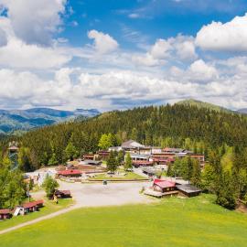 Hotel Sachticka，位于班斯卡-比斯特里察的酒店