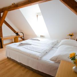 Motel Svatý Kryštof，位于Liběchov的酒店