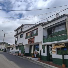 Restaurante y Hostal: De La Villa Pa Sumercé，位于蒙圭的酒店