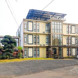 Giri Palma Hotel and Villas RedPartner at Tidar Malang